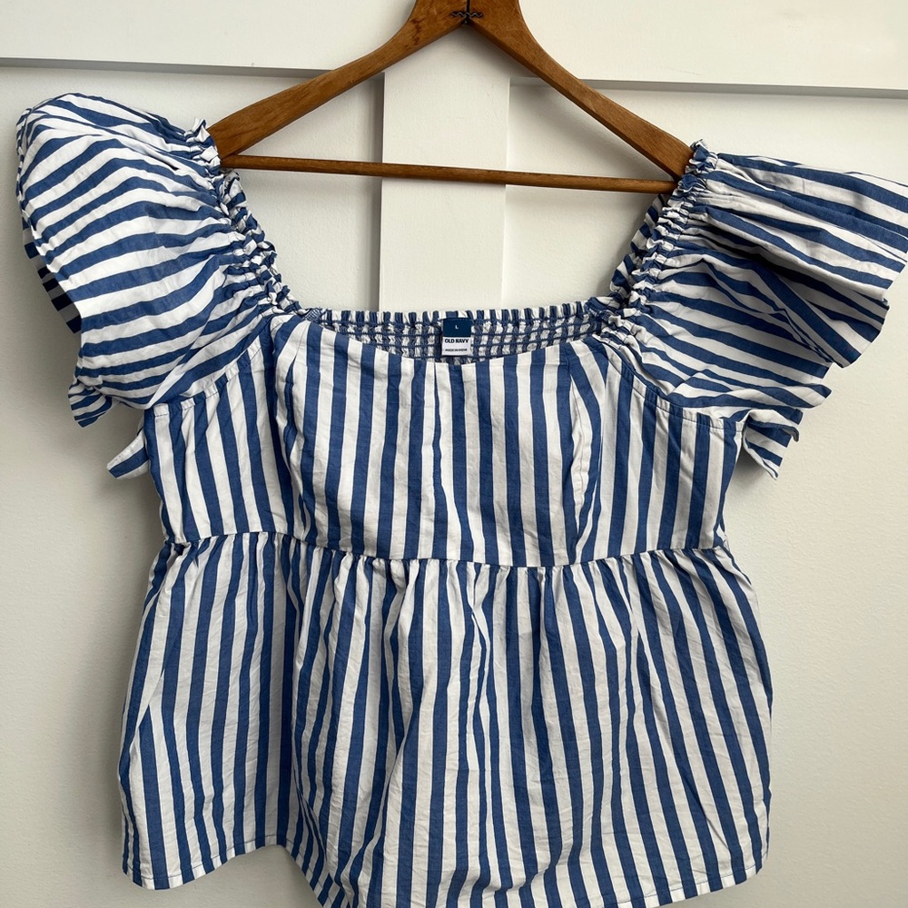 Old Navy Ruffle Sleeve Striped Top Large